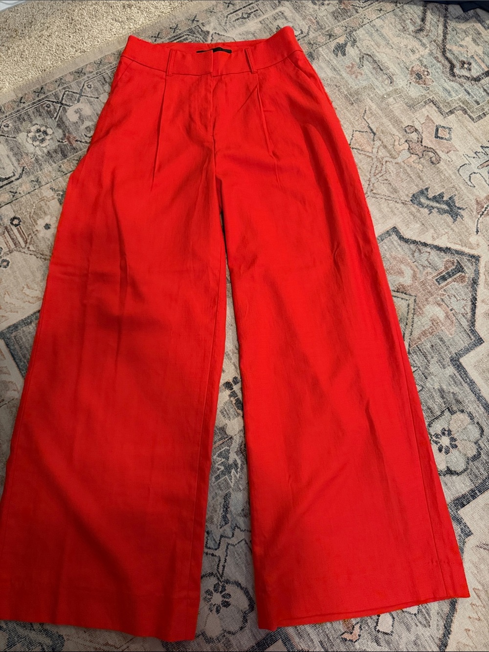 White House Black Market Women’s pants Size 2